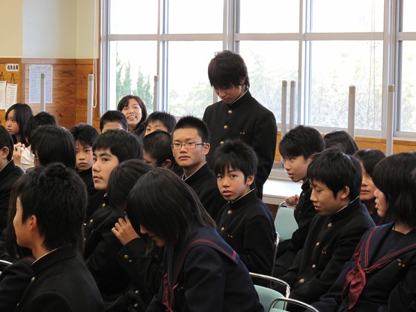 http://shimizu-kazumichi.com/2010.12.03-3.JPG
