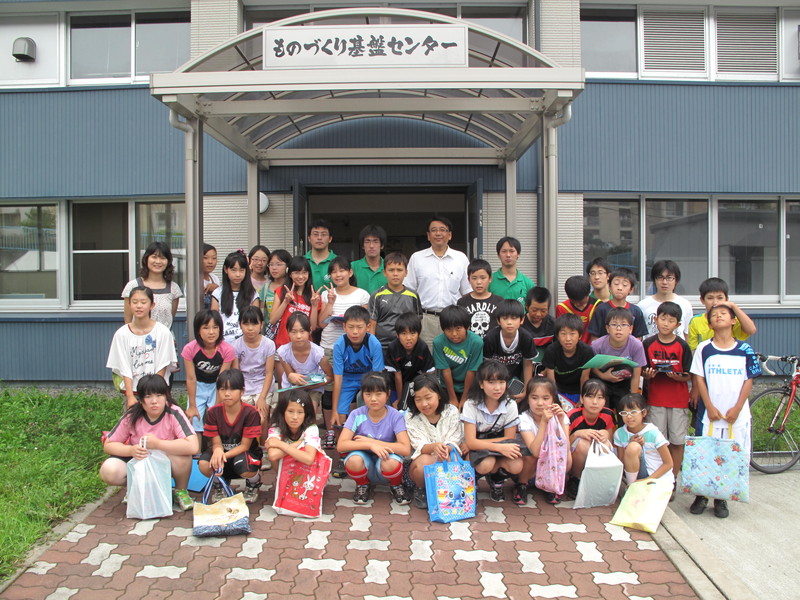 http://shimizu-kazumichi.com/2012/08/27/20120827-09.jpg
